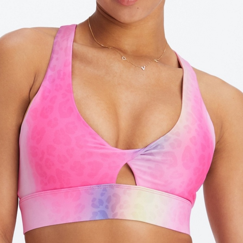 Fabletics oasis, twist, sports bra in ombre leopard (XXS)
